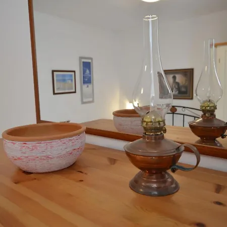Charming And Tranquil Center Apartment *