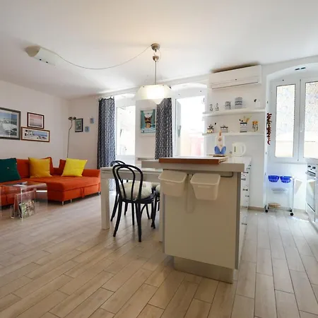 Appartamento Charming And Tranquil Center *