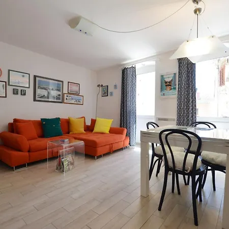 Charming And Tranquil Center Appartamento